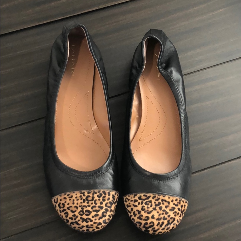 tahari carly flats